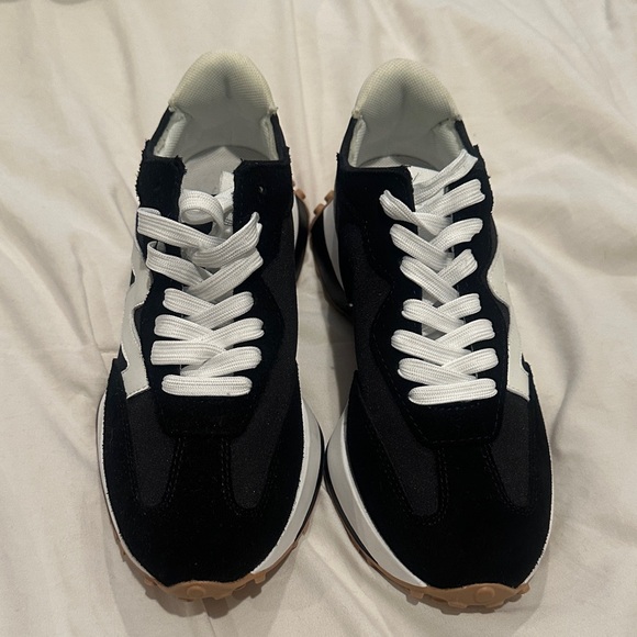 Steve Madden Campo Black/White - Picture 2 of 9